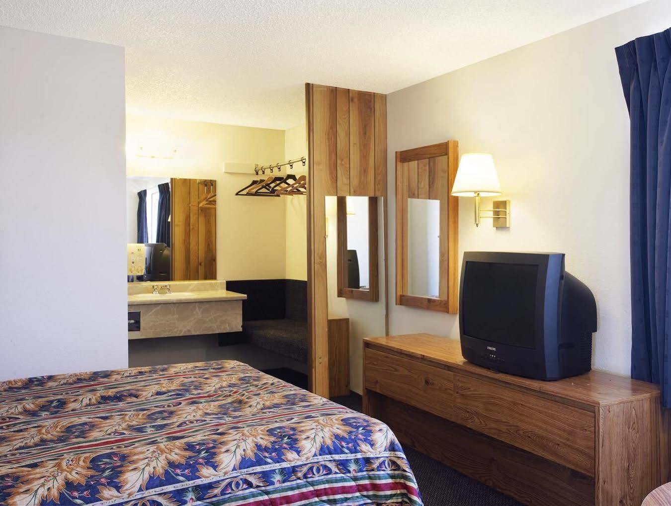Americas Best Value Inn - Carson City Bagian luar foto